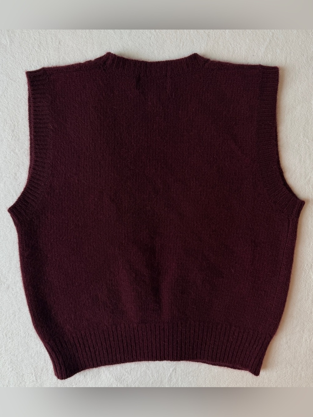 Scotland Yard Burgundy Lambswool Angora Rabbit Vest Maroon Wool Vintage, size 34 - Picture 9 of 16
